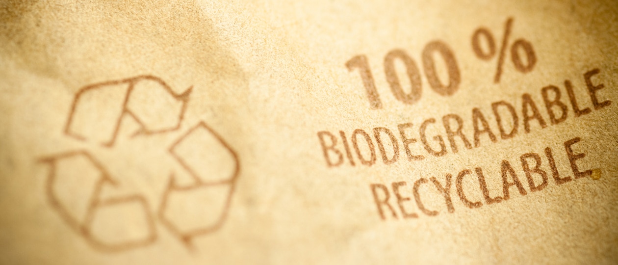 J’annonce la couleur : je suis biodégradable et recyclable. Mais suis-je pour autant compostable ?