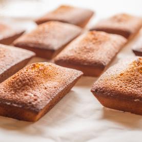 Financiers à la farine de châtaigne et orange