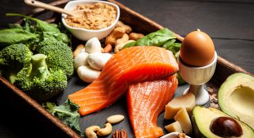 Œuf, avocat, poisson gras, noix… La diète cétogène ne donne pas dans le light, au contraire ! ©Shutterstock/George Dolgikh