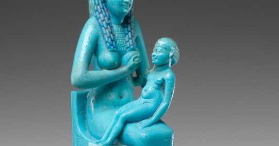 emag4_d1e_isis_breastfeedin_horus_met_800x1150.png