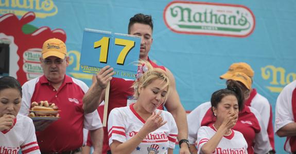 emag4_eating_contest_nathan_famous_6_800.jpg